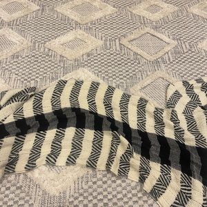 American Eagle Cream Black Knit Winter Scarf